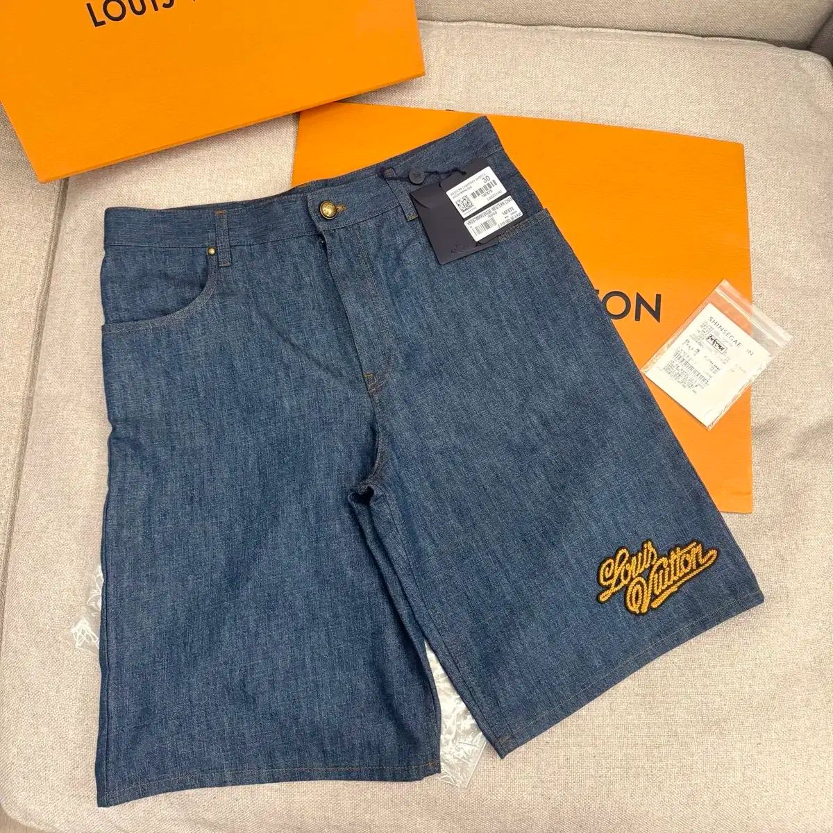 ＊オシャレ【Louis Vuitton】デニムシャンブレー ショートパンツ Louis Vuitton(ルイヴィトン) ハーフパンツ シャンブレー