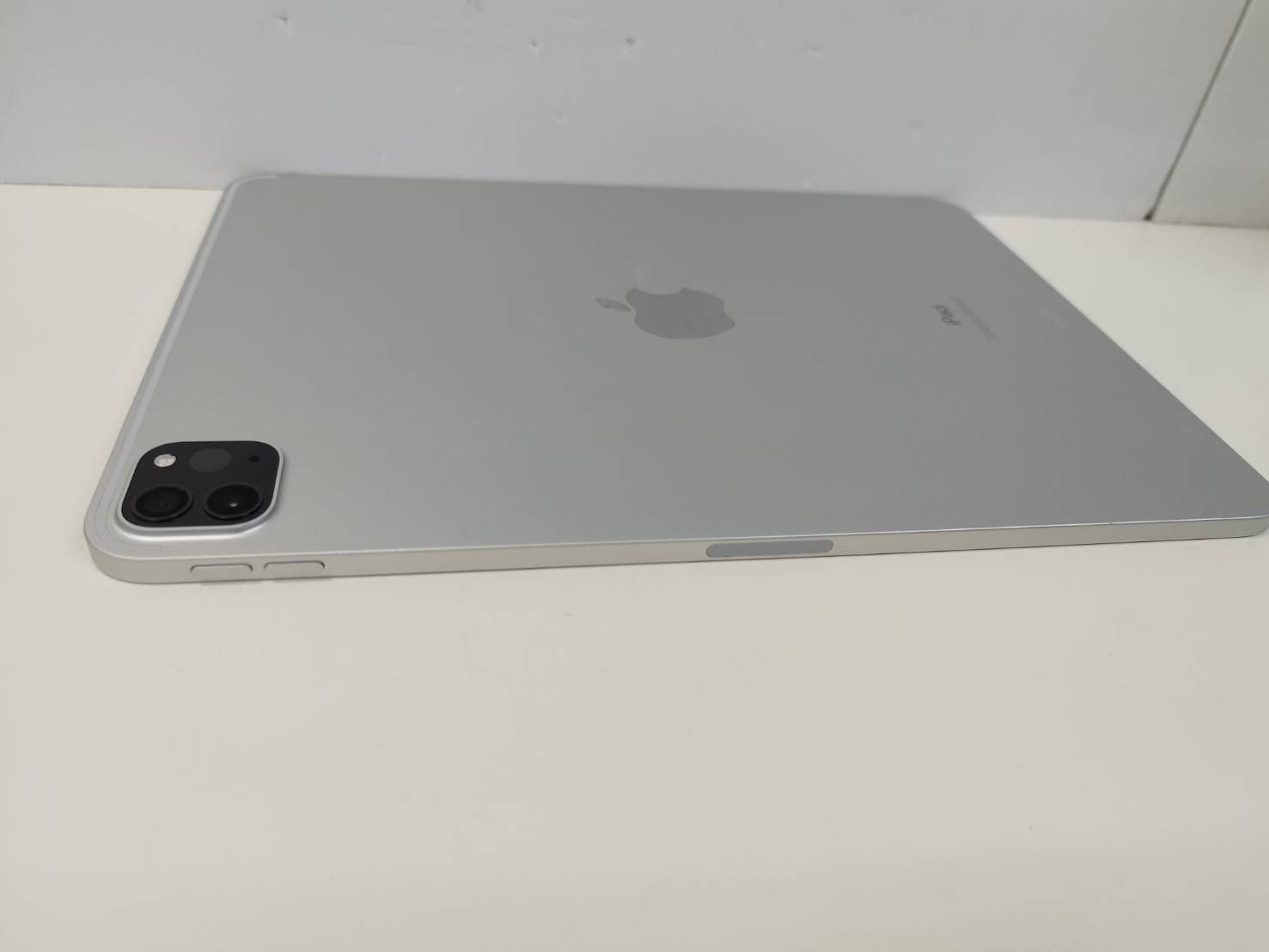 iPad Pro 11インチ 第3世代 128GB Wi-Fi - メルカリ