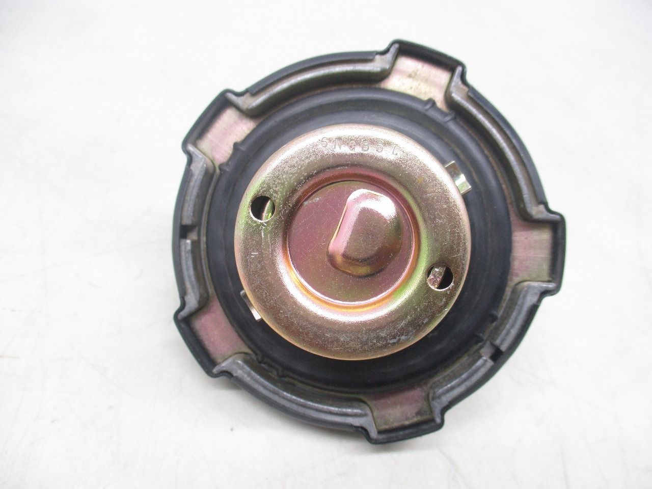 メインキー|タンクキャップ|ヘルメットホルダー