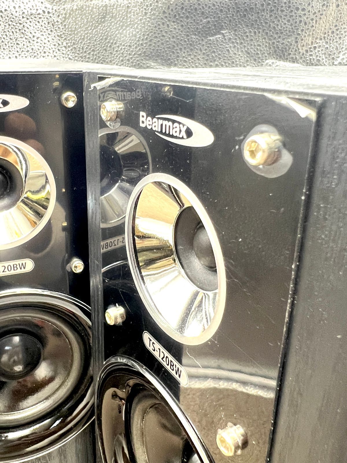 中古】クマザキエイム 大迫力 アンプ内蔵タワースピーカー VABEL