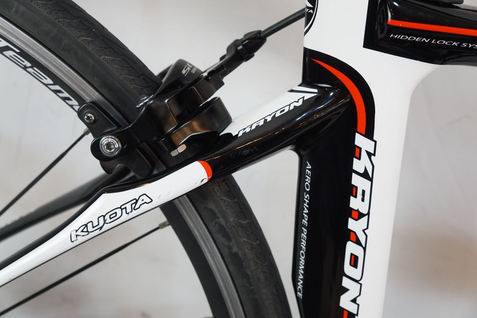 KRYON 2015年モデル