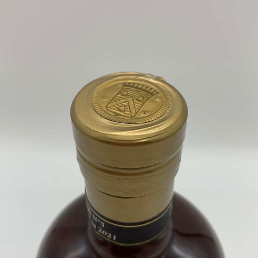 未開封 ルリカケス ラム 40 900ml未開封 箱入り 40度 ルリカケス