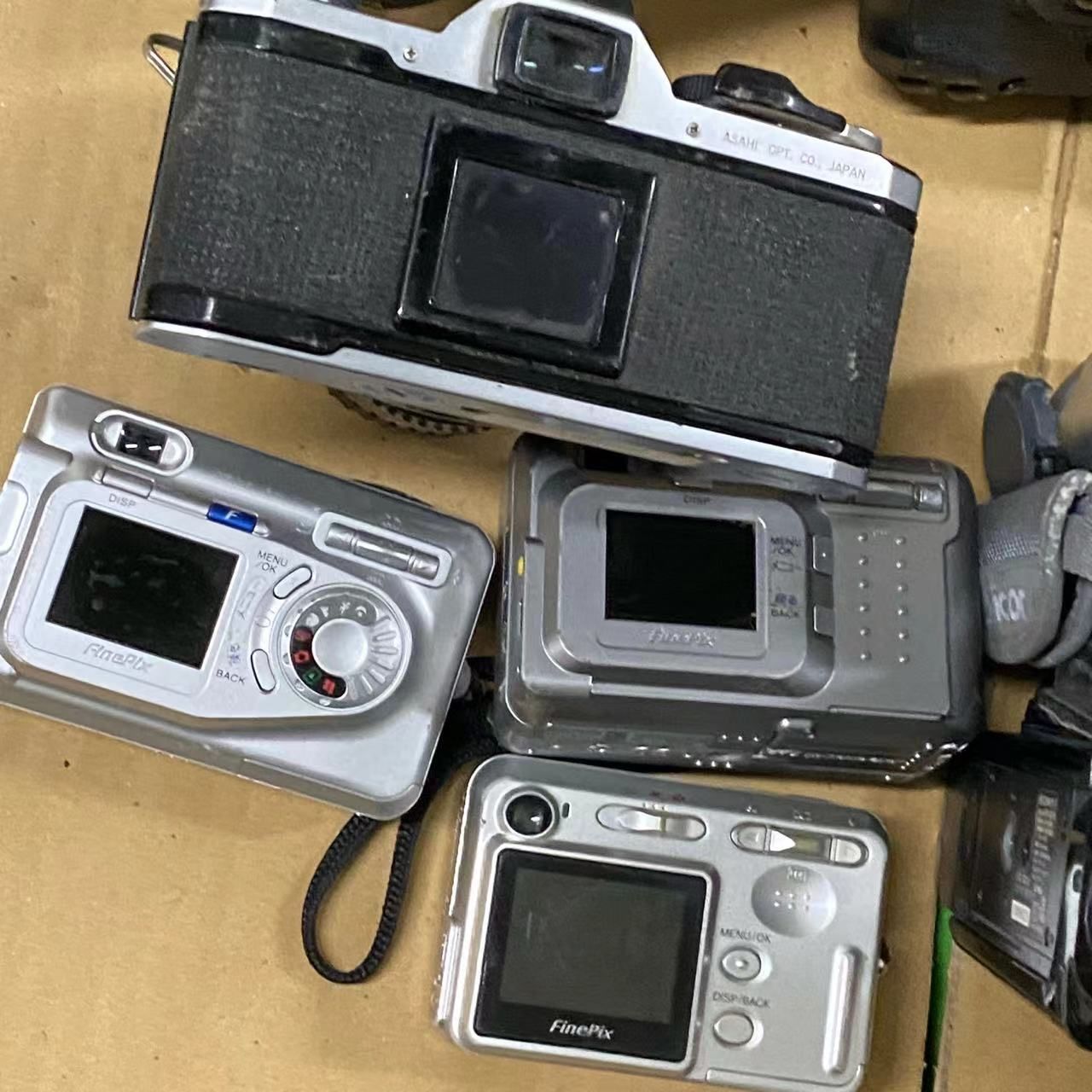 デジカメ 23点 ジャンク まとめ売り ニコン キャノン カシオ フジフィルム等 ◎100☆ジャンク デジカメ デジタルカメラ Canon 富士フィルム