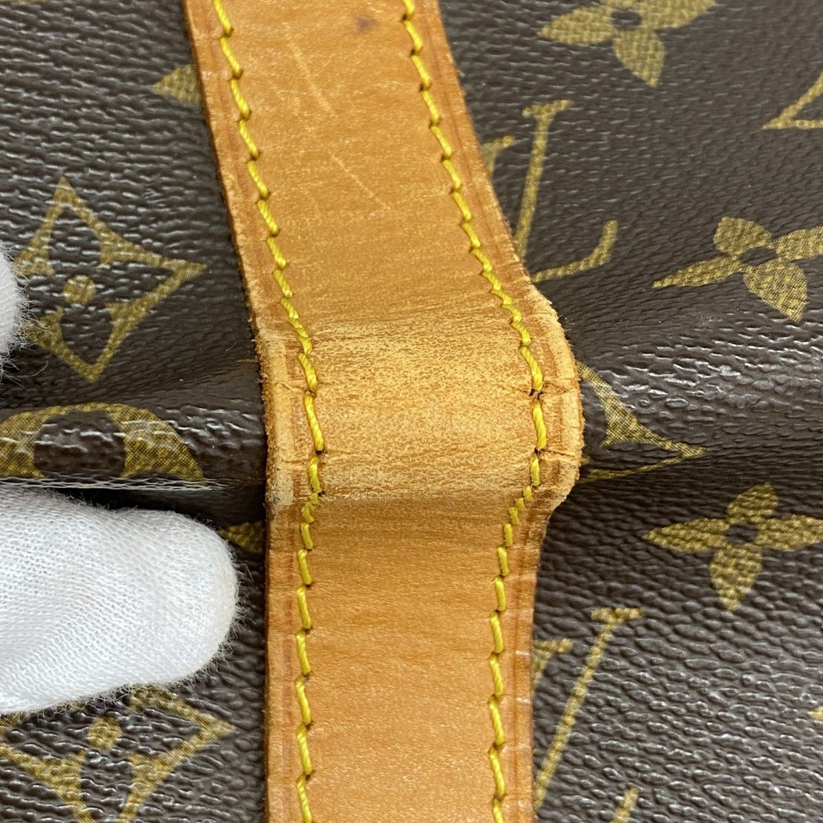 ボストンバッグ