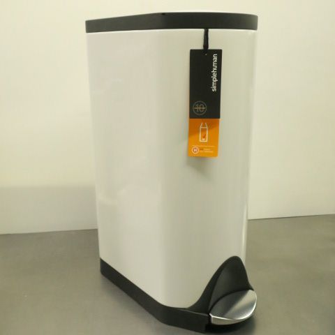 未使用品 展示品 simplehuman ゴミ箱 30L ペダル式 バタフライ