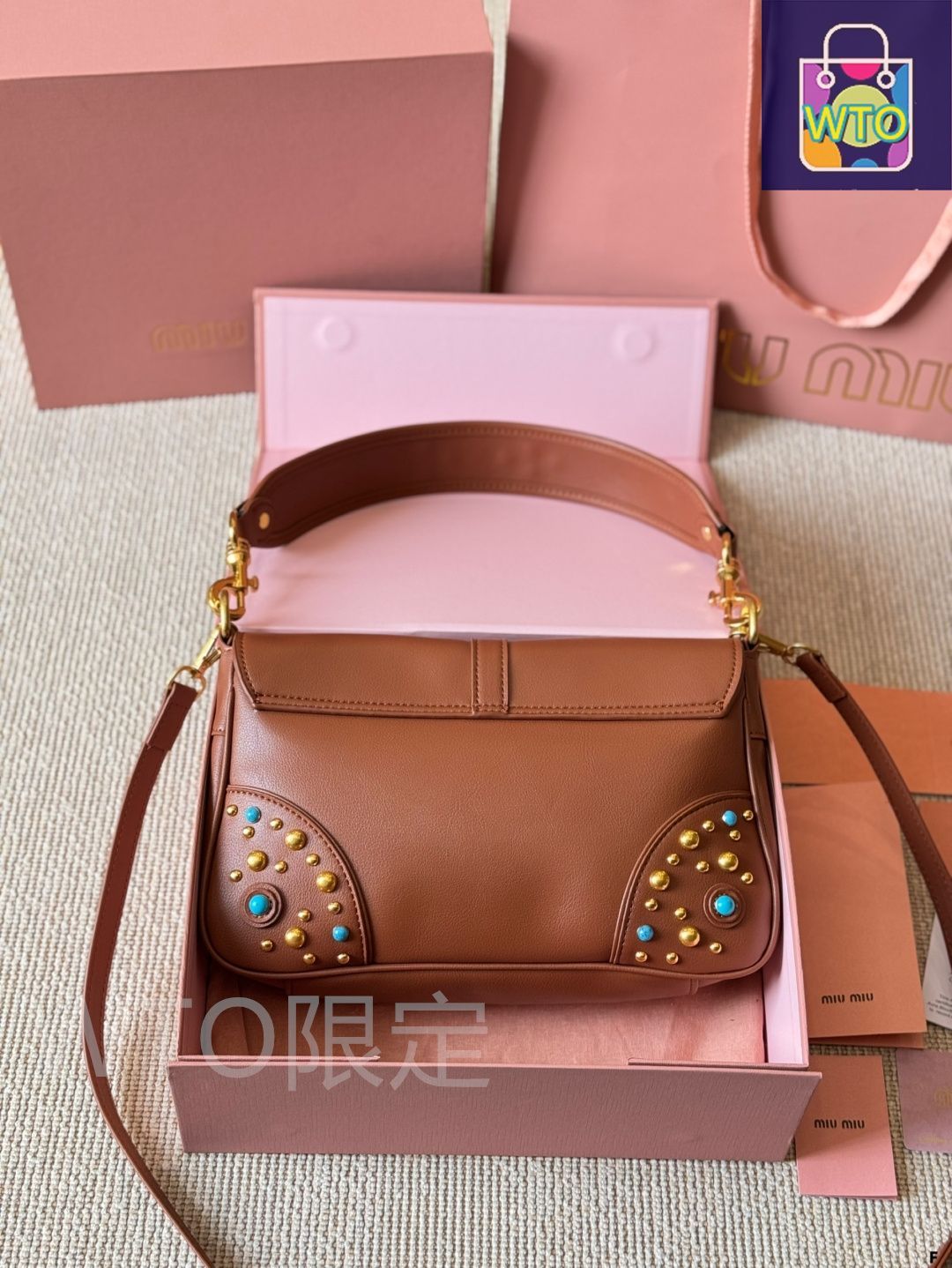 今日 Miu Miu ターコイズ 斜め掛けバッグ 民族風アームバッグ -WTO輸入