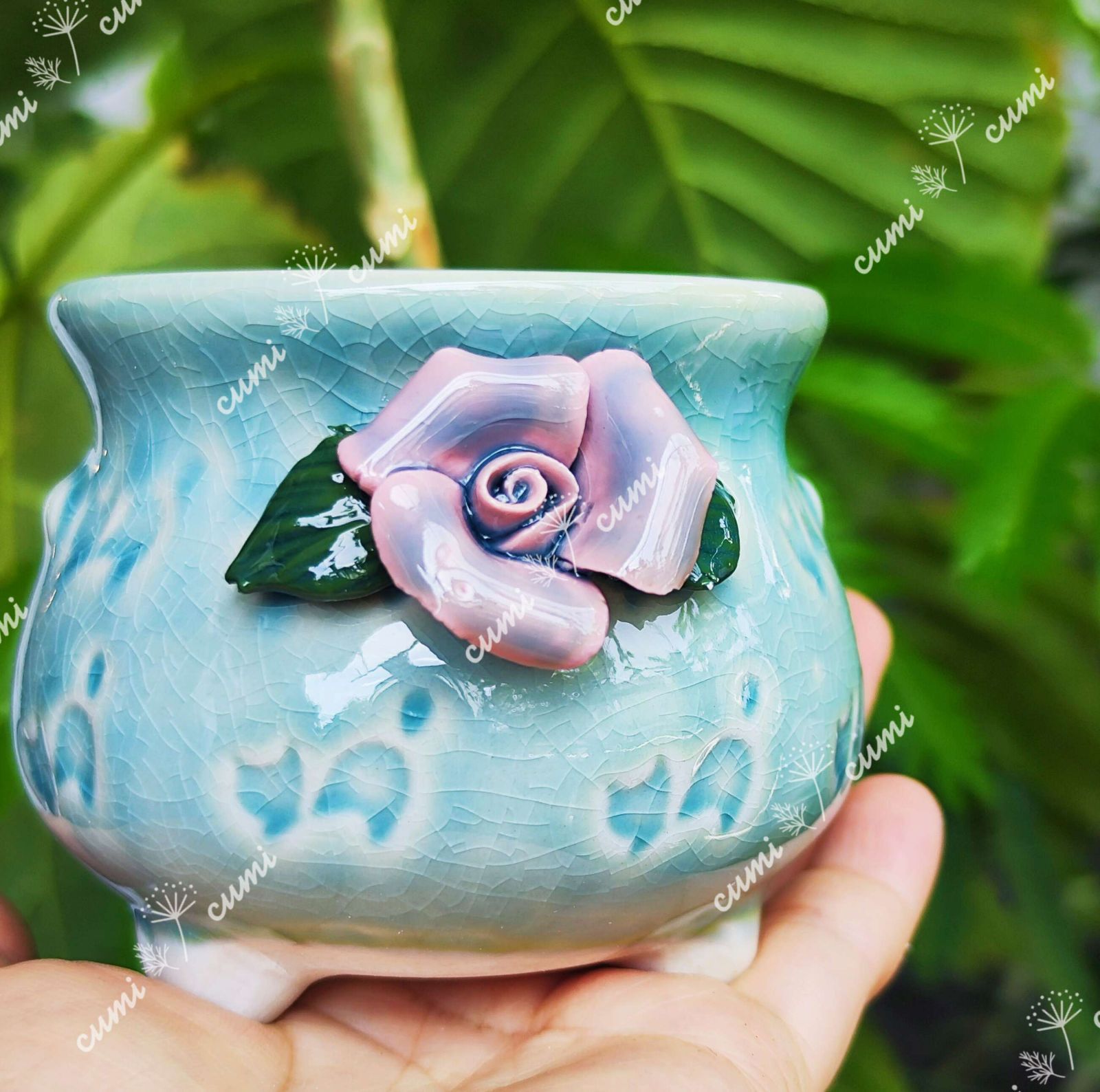 青緑色の陶器製花瓶 青緑色の陶器製細長い瓶 青磁花瓶 花生