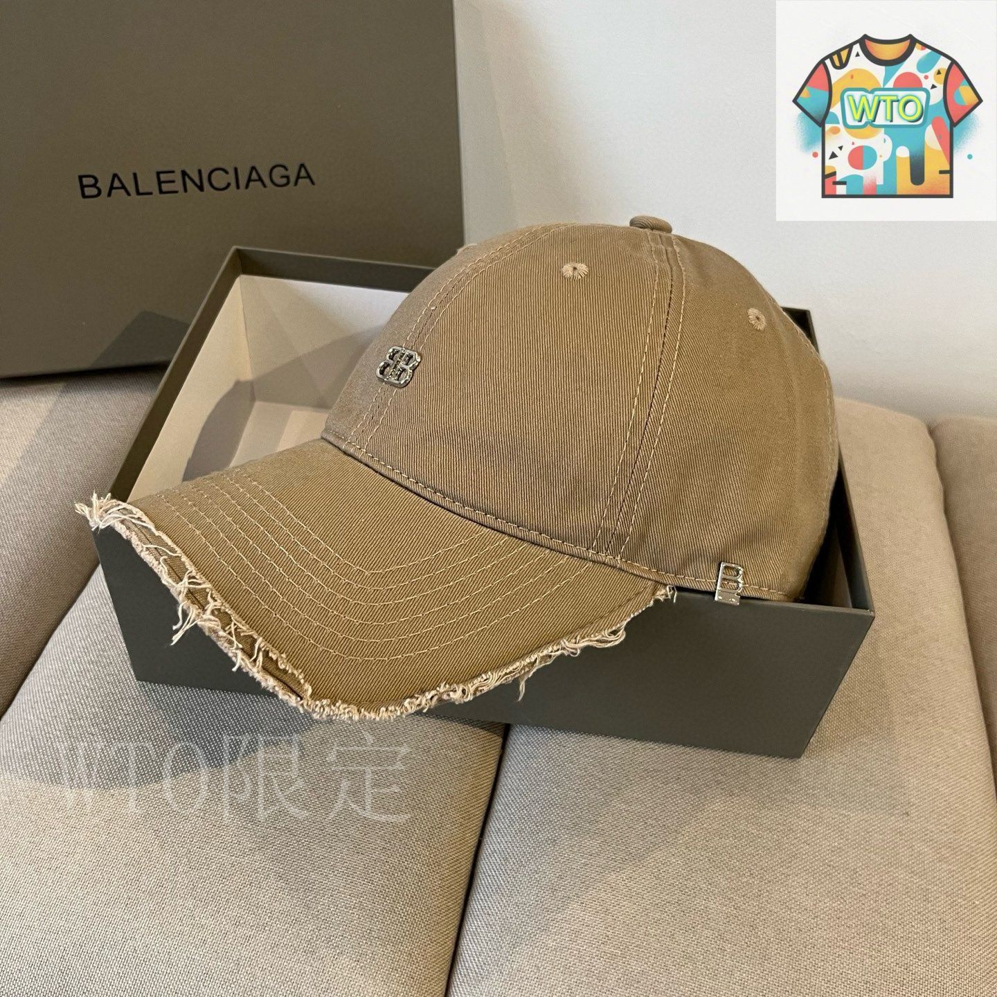 今日特価】BALENCIAGA ニューロゴベースボールキャップ - メルカリ