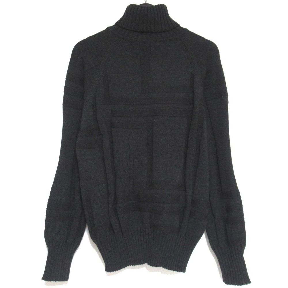 美品 VERSACE ヴェルサーチ タートルネック 長袖 ニット 美品 VERSACE ヴェルサーチ タートルネック 長袖 ニット