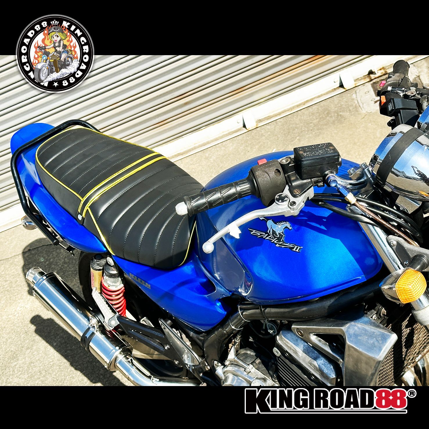 バイク 送料込み新品購入バリオス2型 タックロール パイピング ゴールド