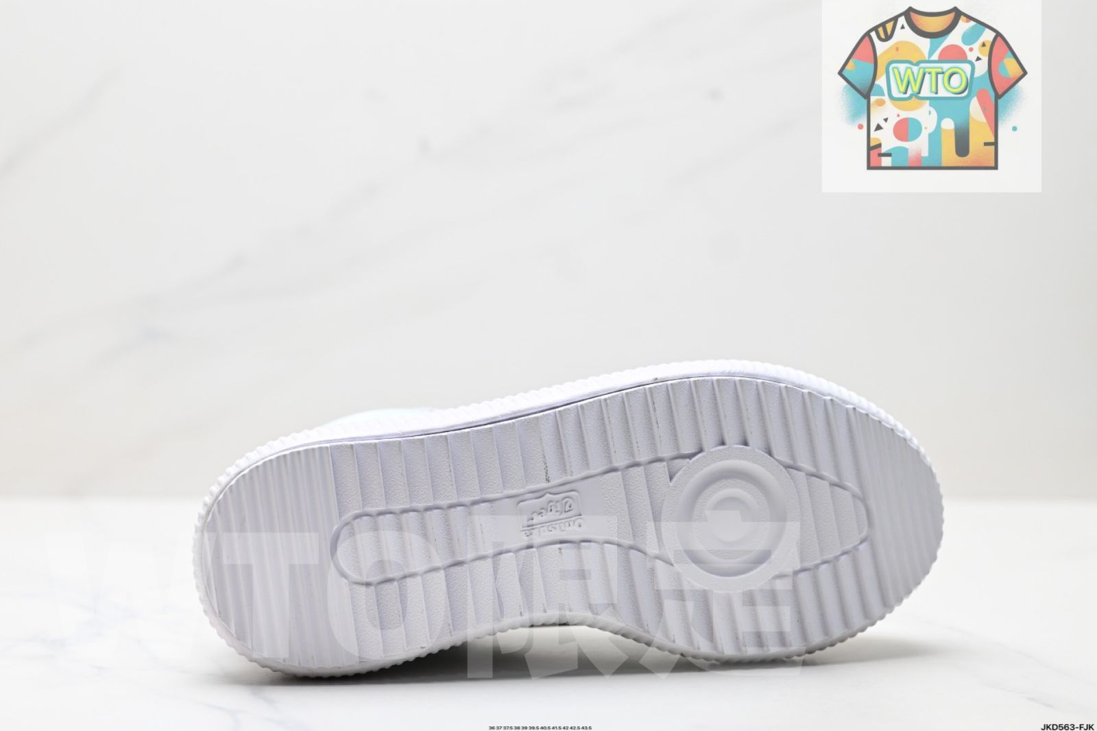 オニツカ タイガー