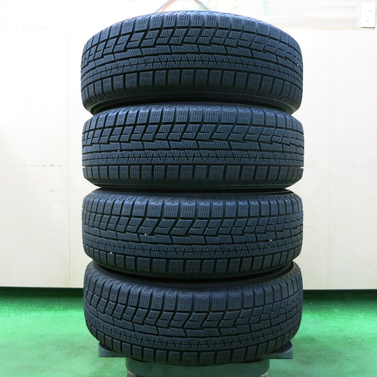 送料無料* バリ溝！9分☆トヨタ カローラ フィールダー 純正 175/65R14 