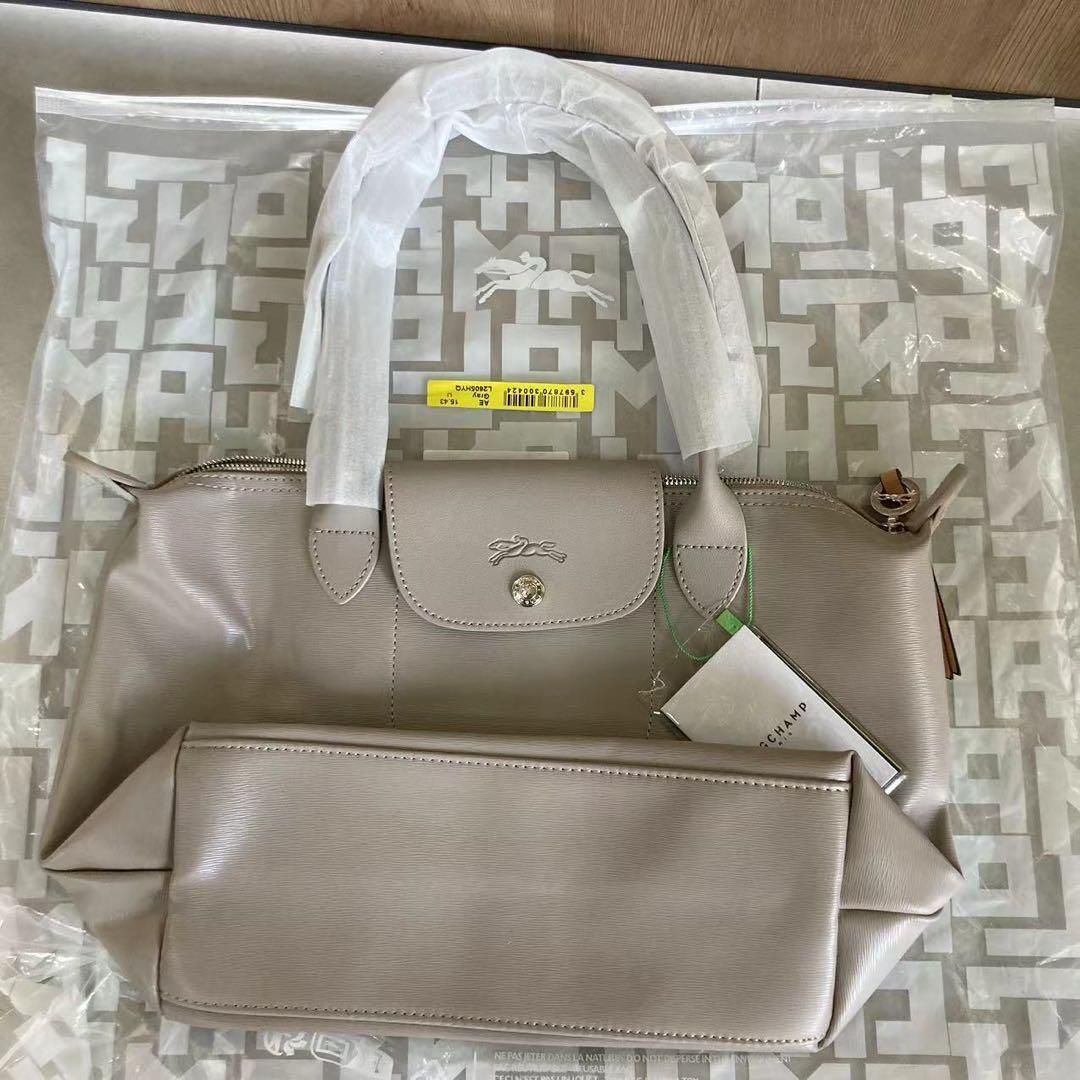 新品❤ ロンシャンル プリアージュシティ M ベージュ 新品 ❤ LONGCHAMP ロンシャンル プリアージュシティ M 肩掛け