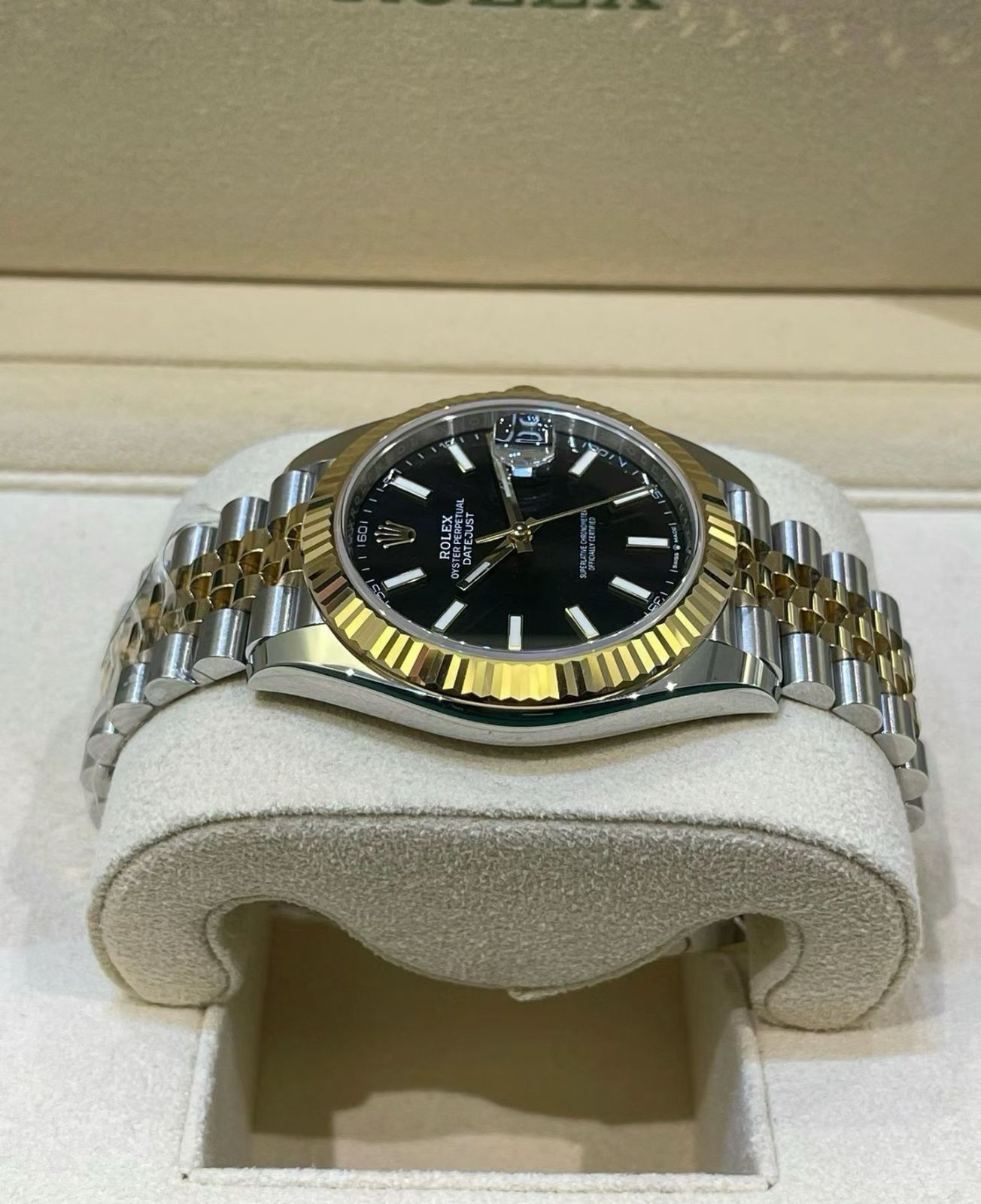 新品未使用 箱付 ROLEX　 ロレックス 腕時計です