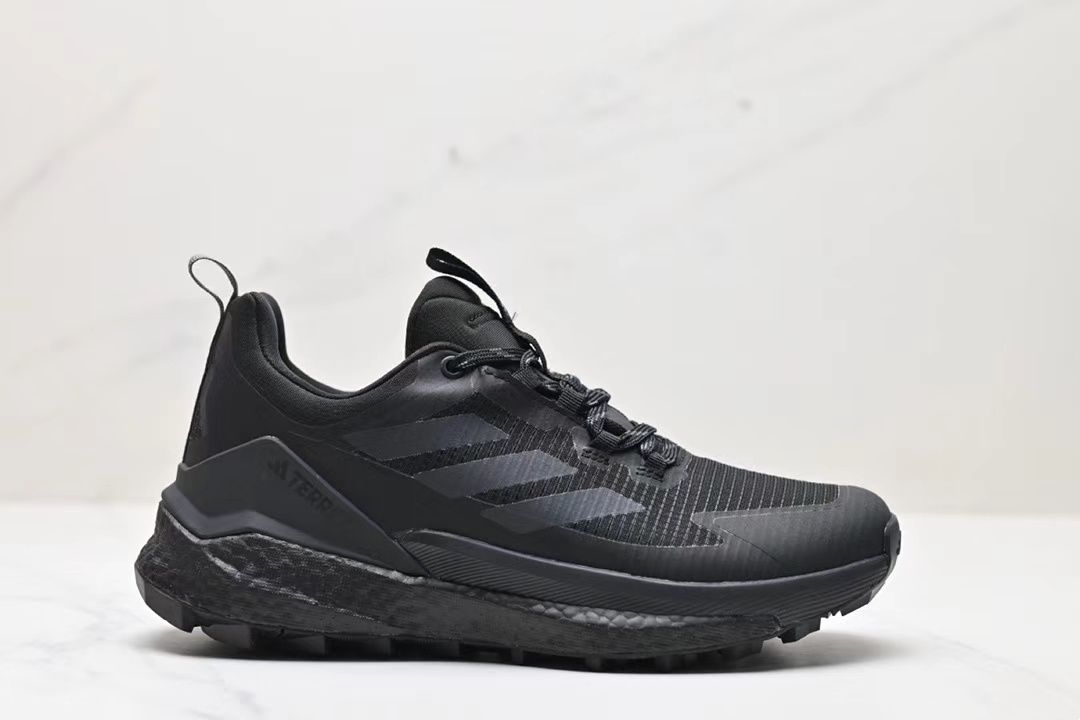 【Adidas】テレックス フリーハイカー 2.0 ロー GORE-TEX ハイキング / TERREX FREE HIKER 2.0 LOW GORE-TEX HIKING