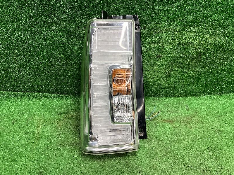 タント LA610S 左テールランプ テールライト カスタムRS SA トウカイデンソー 20516 81560-B2580 W24