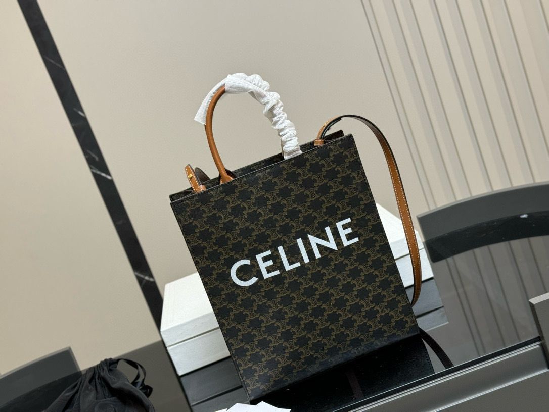 【即完売】 CELINE レディース ショッパー トートバック CELINE(セリーヌ) ラゲージ マイクロショッパートートバッグ S