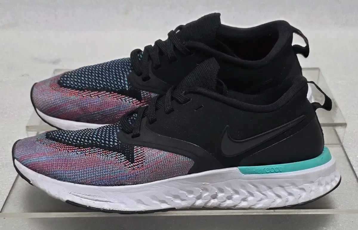 NIKE ナイキ Nike オデッセイ リアクト 2 ランニングシューズ レディース 235