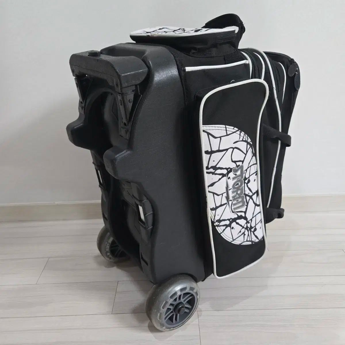 販売