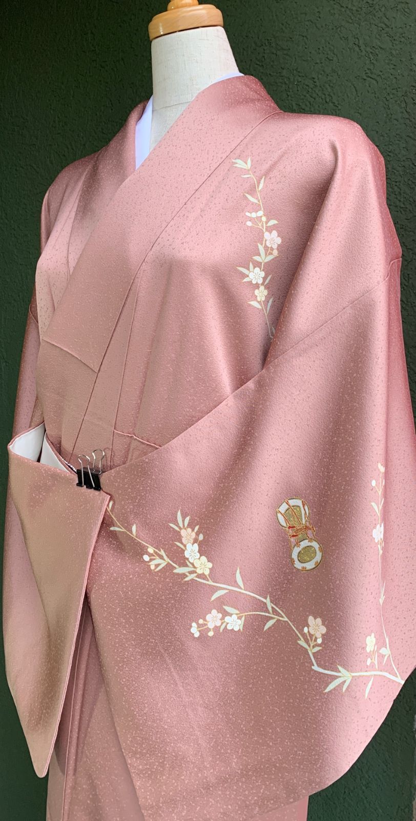 付下げ　縦絽　正絹　梅鼠色　童子　水遊び　身丈151裄61.5小さいサイズ 正絹絽 都鼠に藤の付け下げ | きじばとや