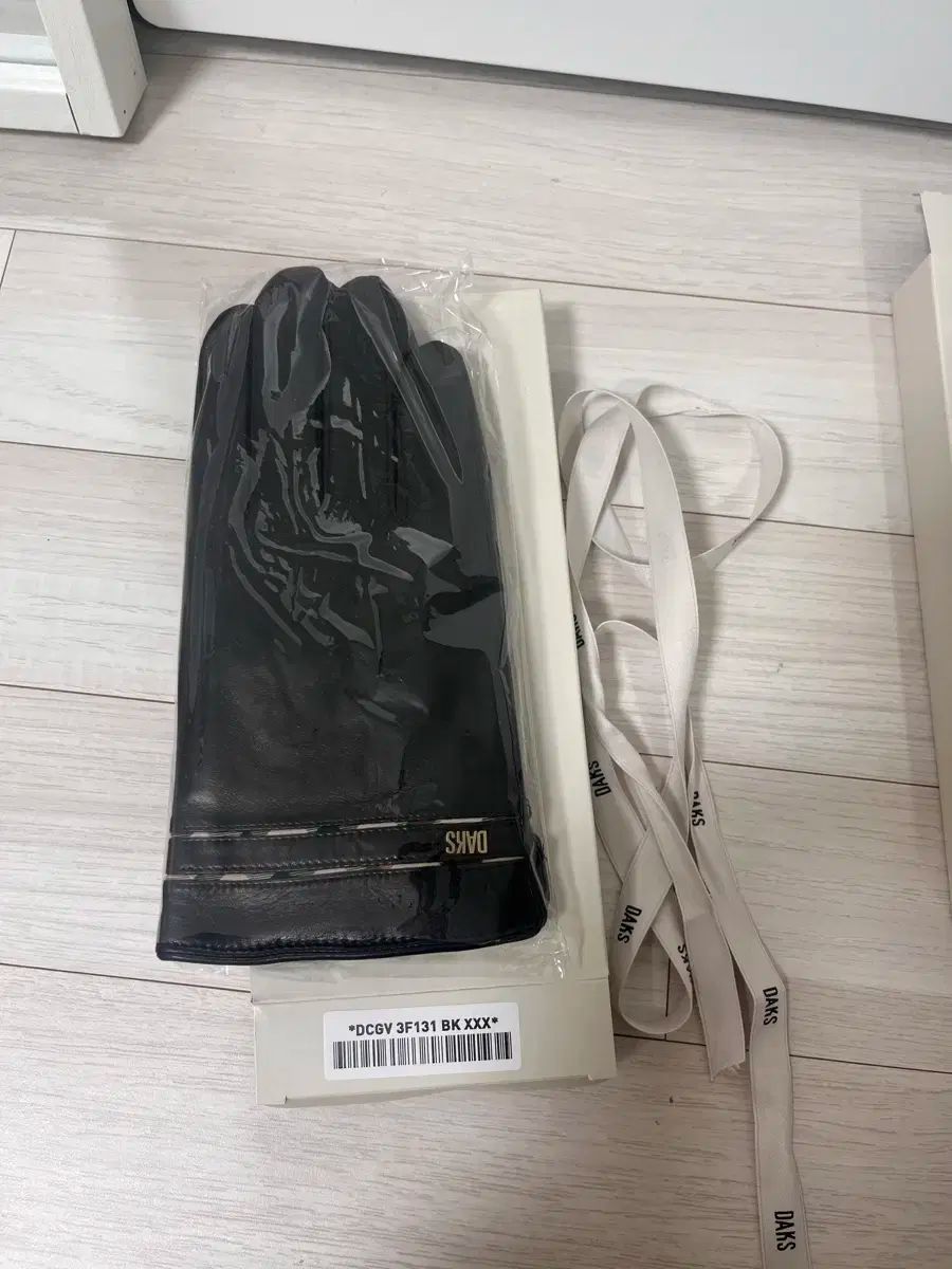 デンツ 一枚革ペッカリー サイズ7 赤茶色 ライニング有 デンツ