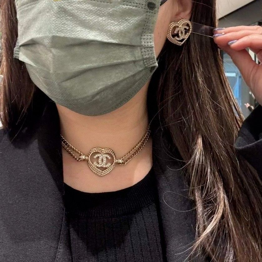 今日特価】CHANEL ヴィンテージ アルファベットネックレス 送料
