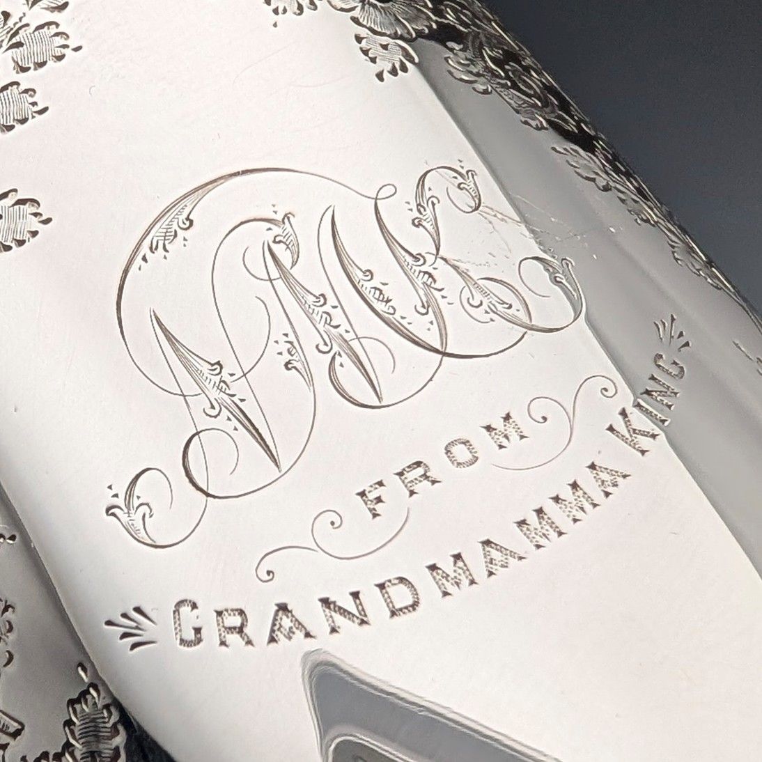 1906年 英国アンティーク 純銀製 花鳥装飾 マグカップ 187g George Edward&amp;Sons 1906年 英国アンティーク 純銀製 花鳥装飾 マグカップ 187g