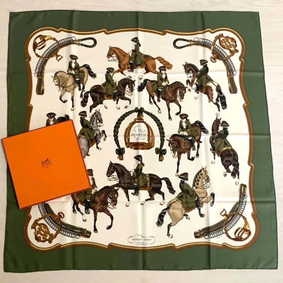 ◎正規品 HERMES エルメス スカーフ カレ90 REPRISE 乗馬 馬柄 ...