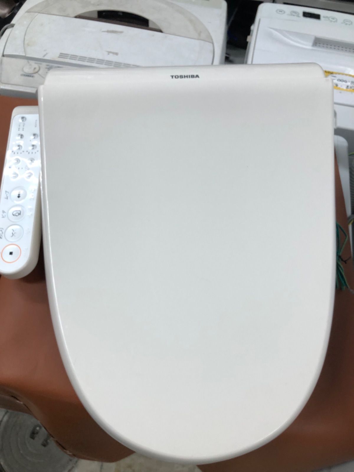 c67 TOSHIBA 温水洗浄便座 ウォシュレットscs-t175 - メルカリ