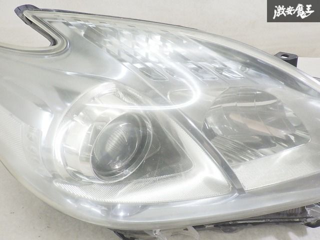 トヨタ 純正 ZVW30 30 プリウス 前期 ハロゲン ヘッドライト ヘッド