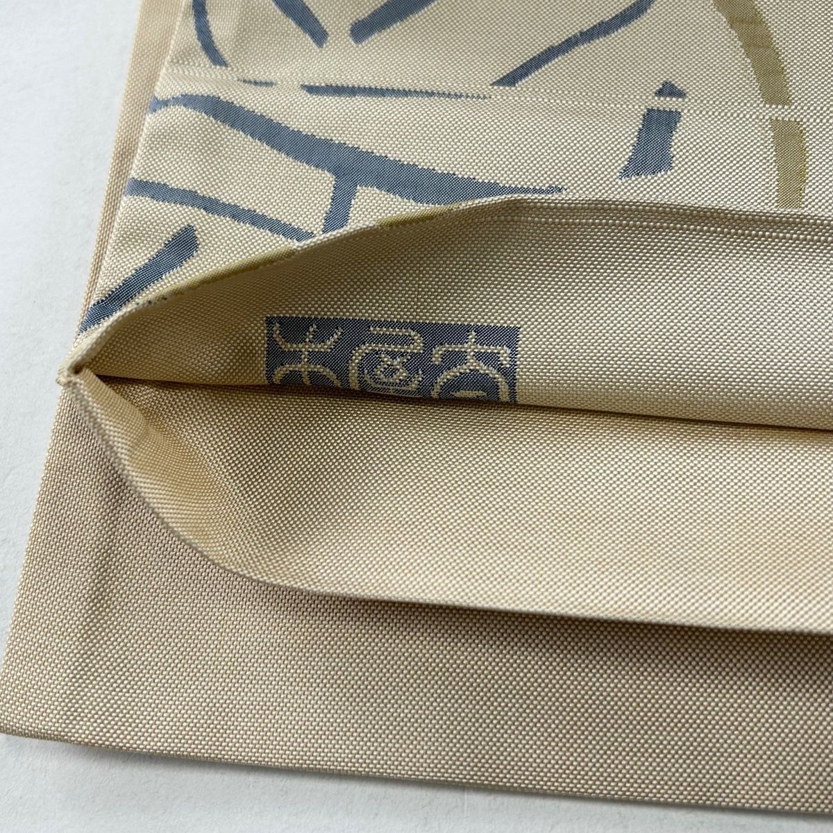 新品　袋帯 名品 木屋太 落款 幾何学 緑 六通 正絹 袋帯 美品 名品 木屋太 落款 縞 幾何学模様 緑 六通 正絹 【中古