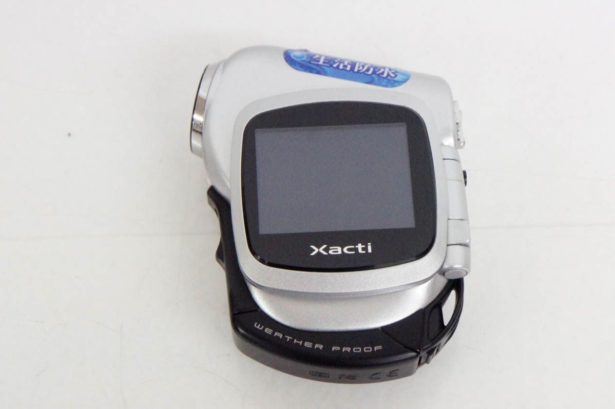 デジタルムービーカメラ デジタルカメラSANYO xacti　品番DMX-CA6 デジタルムービーカメラ デジタルカメラSANYO xacti 品番DMX-CA6