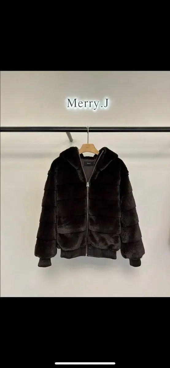 ファー ジップアップ