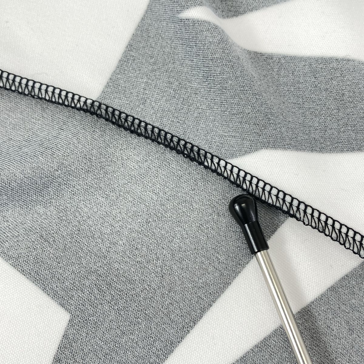 ホワイト ブラック