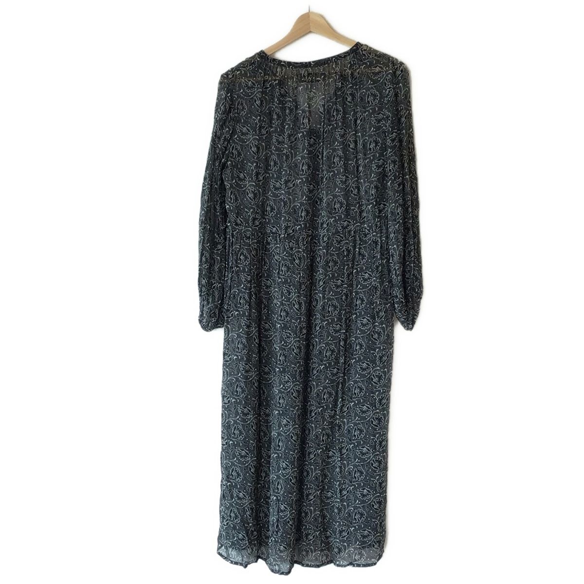 HUG O WAR 未使用 23SS DEVEAUX ロングワンピース 2 HUG O WAR 未使用 23SS DEVEAUX ロングワンピース 2 - メルカリ