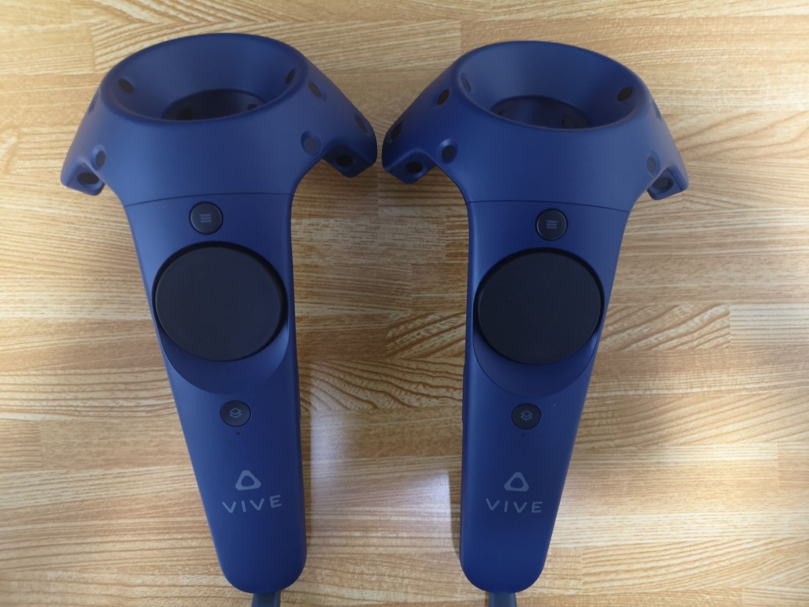 ほぼ新品 HTC VIVE PRO用 コントローラ 2.0 2個セット - メルカリ