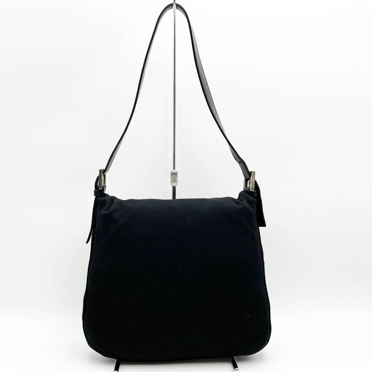 FENDI フェンディ マンマバケット ショルダーバッグ 肩掛け