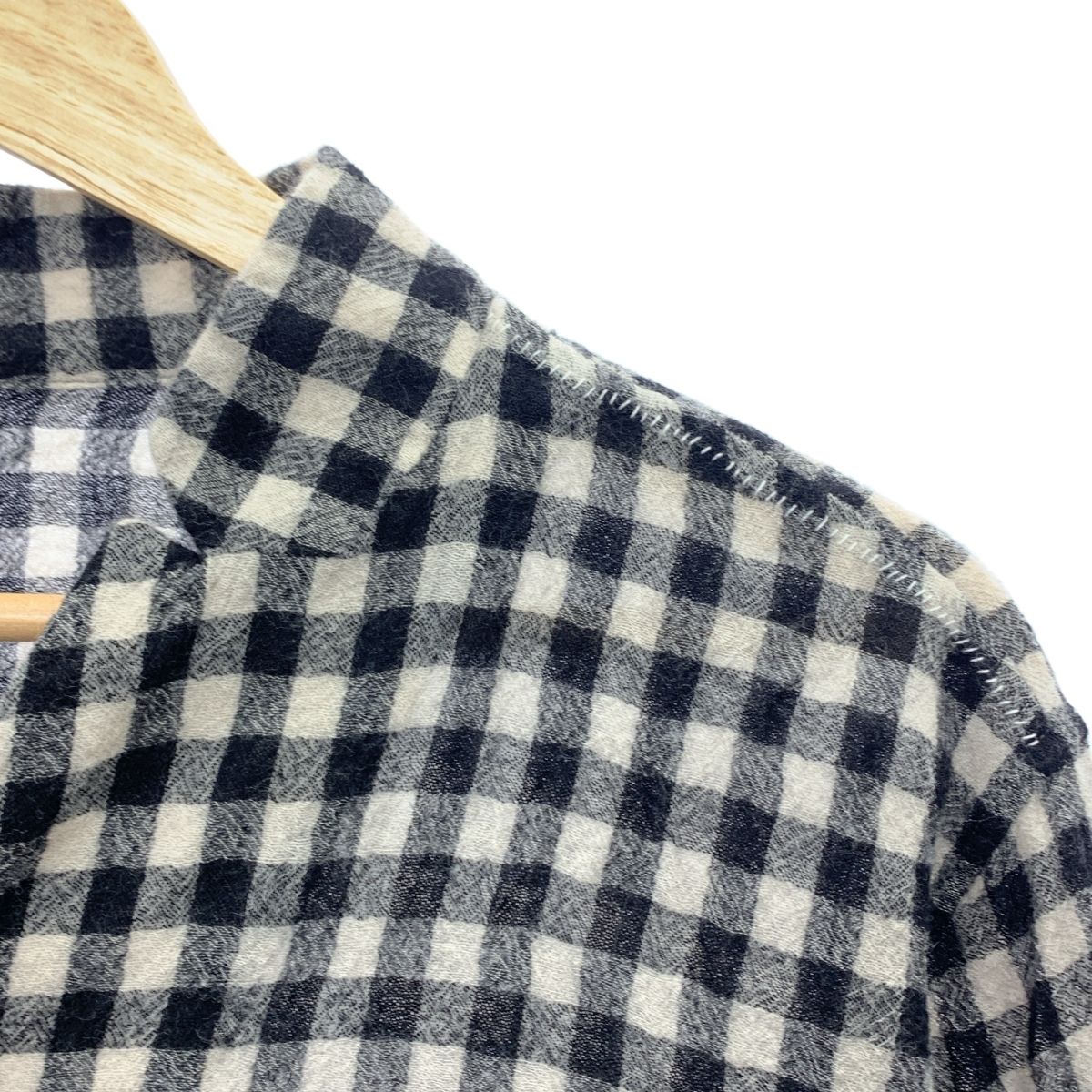 Babaghuri Jurgen Lehl / ババグーリヨーガンレール | チェック