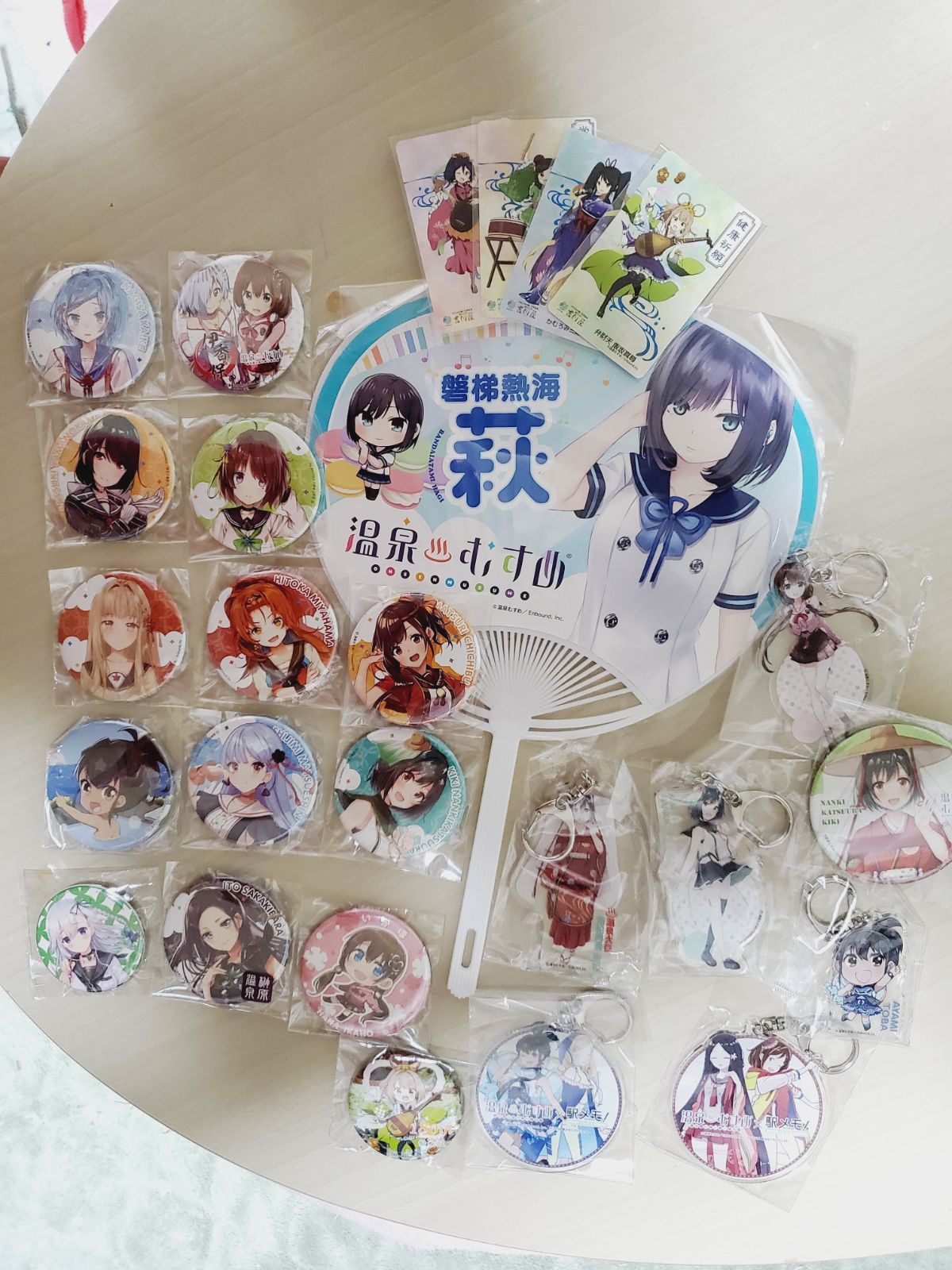 温泉むすめ　グッズまとめ売り　缶バッジ　アクリルキーホルダー 温泉むすめ 缶バッジ アクリルキーホルダー 豪華26点セット - メルカリ