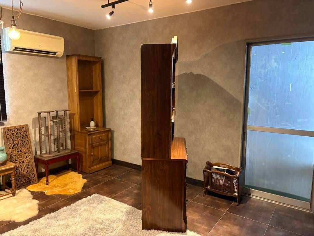 ブロイヒル broyhill アンティーク アメリカン　クラシック　飾棚　IZZ ブロイヒル broyhill アンティーク アメリカン クラシック 飾棚