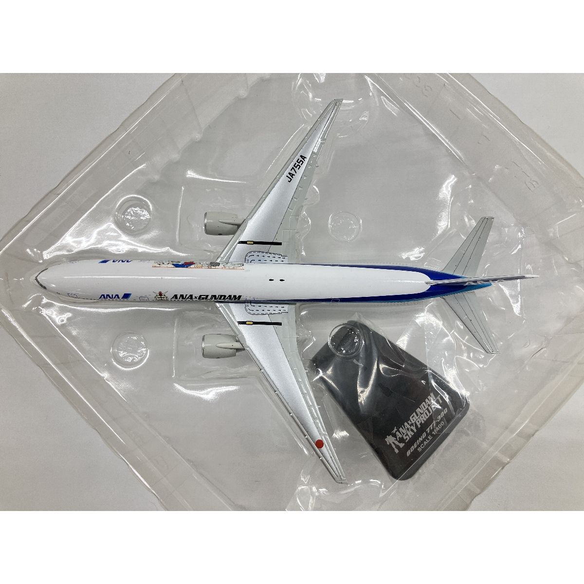ANA NH40053 JA755A 777-300 ガンダムジェット 旅客機 飛行機 模型