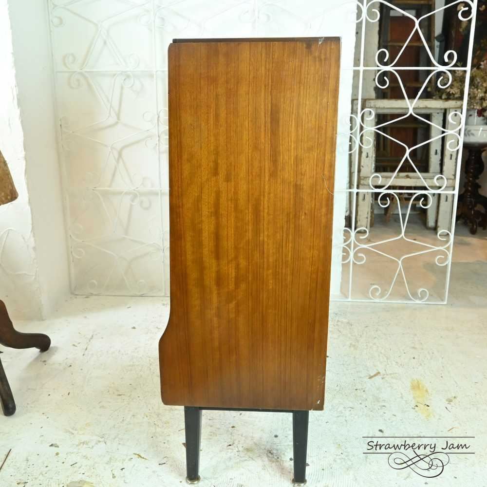 L3705-269 英国ヴィンテージ Jentique ブックケース 食器棚 L3705-269 英国ヴィンテージ Jentique ブックケース 食器棚