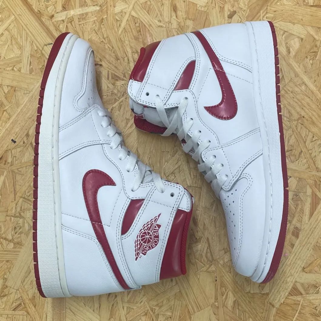 NIKE AIR JORDAN 1 RETRO HIGH OG METALLIC RED ナイキ エア
