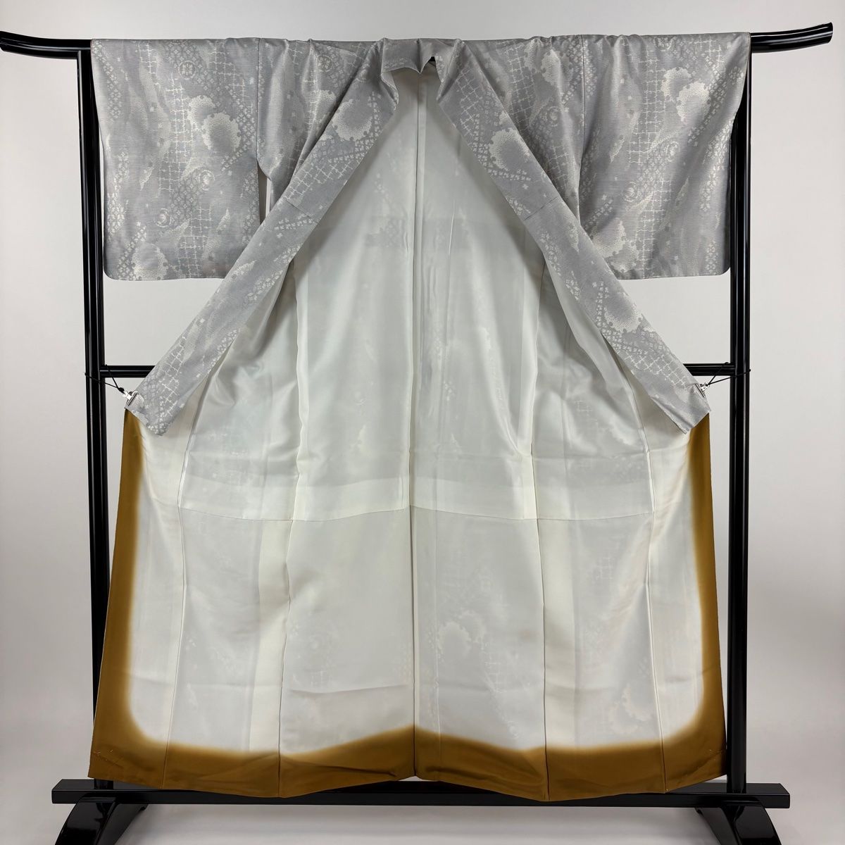 大島紬 身丈159cm 裄丈65.5cm M 袷 織匠 白井清道 証紙 雪輪 七宝文  