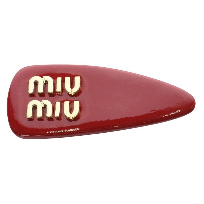 ミュウミュウ miumiu パテントレザー ヘアクリップ バレッタ ミュウミュウ miumiu パテントレザー ヘアクリップ バレッタ