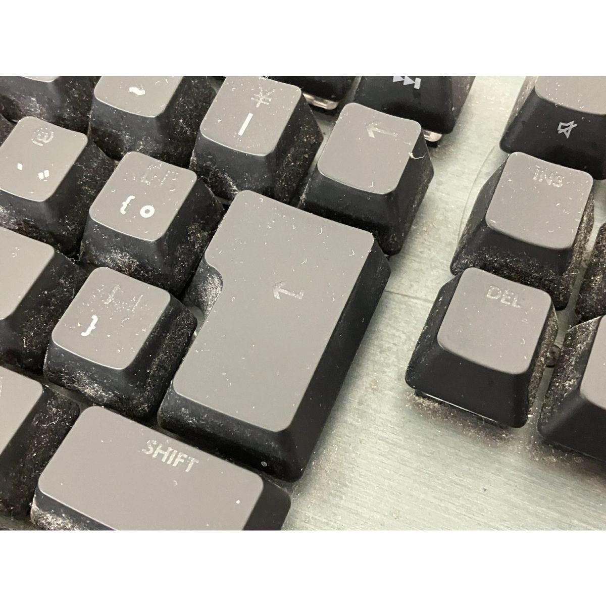 Logicool G512 Y-U0034 ゲーミング キーボード PC周辺機器 中古 T9266936