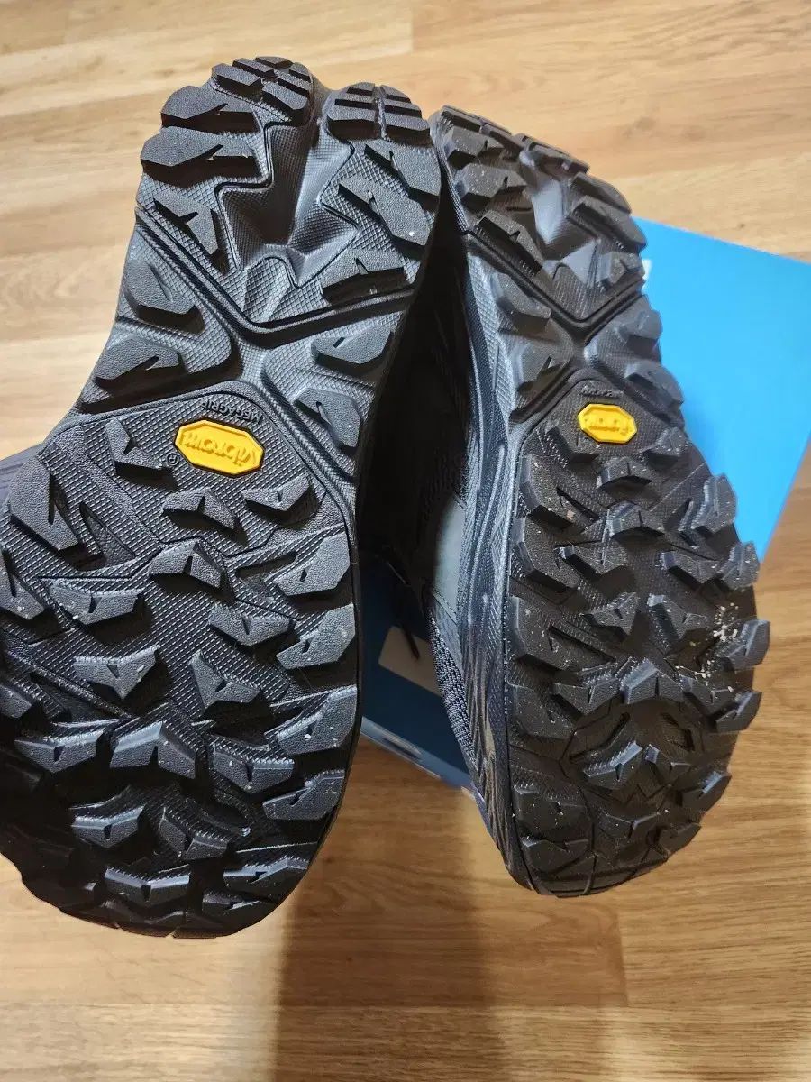 HOKA ONE ONE ホカオネオネ アナカパ 2 gtx ワイド 260 HRDEVELOPMENT_JP