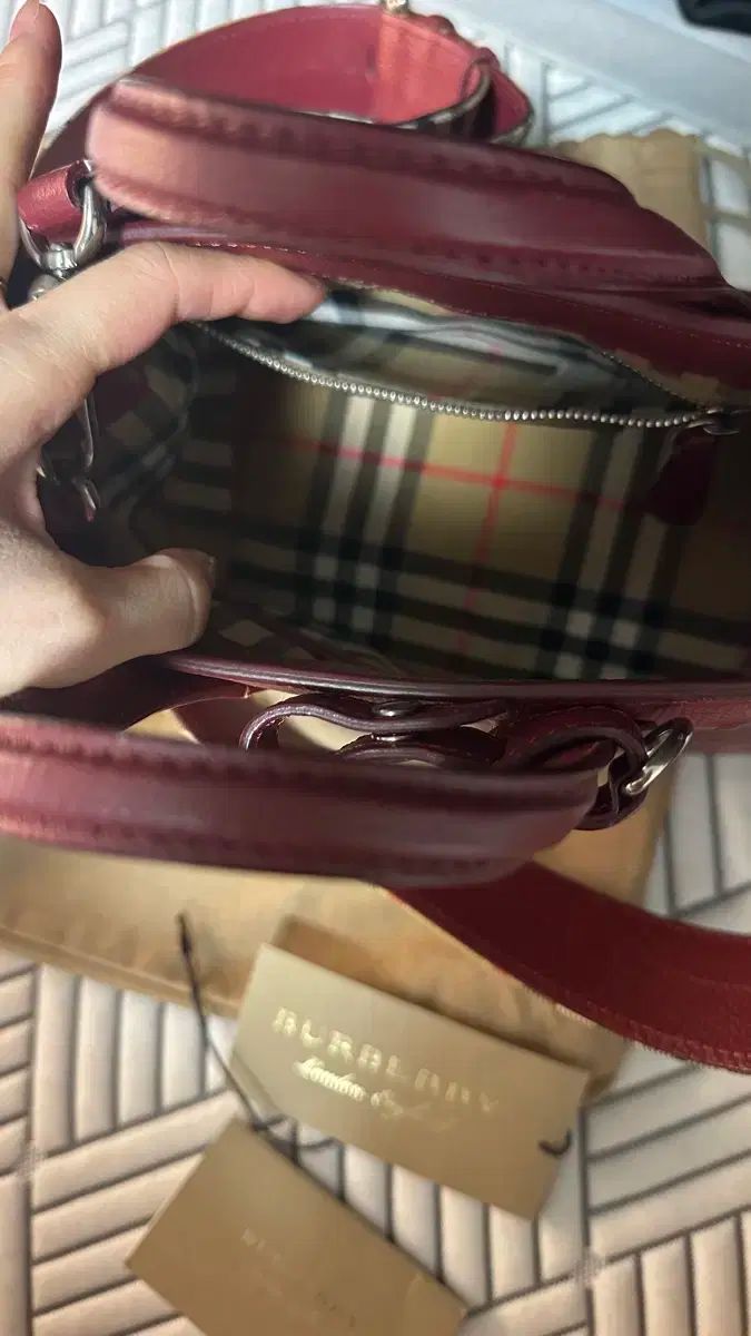 Burberry バーバリー バナーバッグ