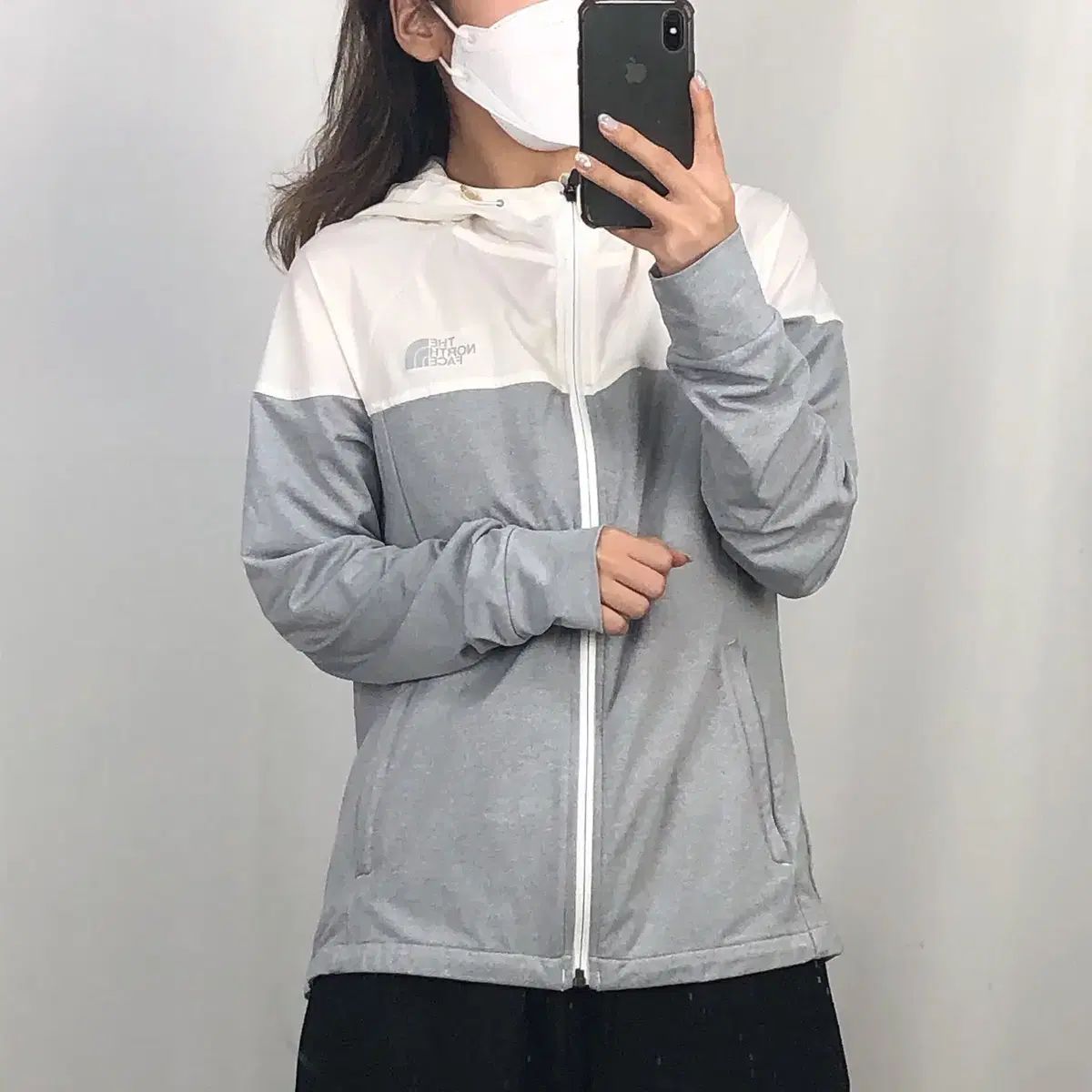 THE NORTH FACE(ザノースフェイス) グレー 白 トレーニング