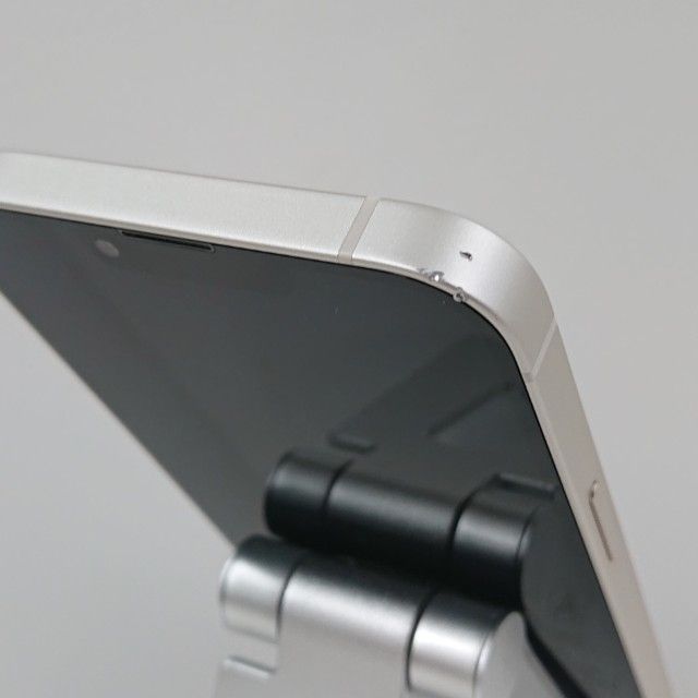 iPhone13